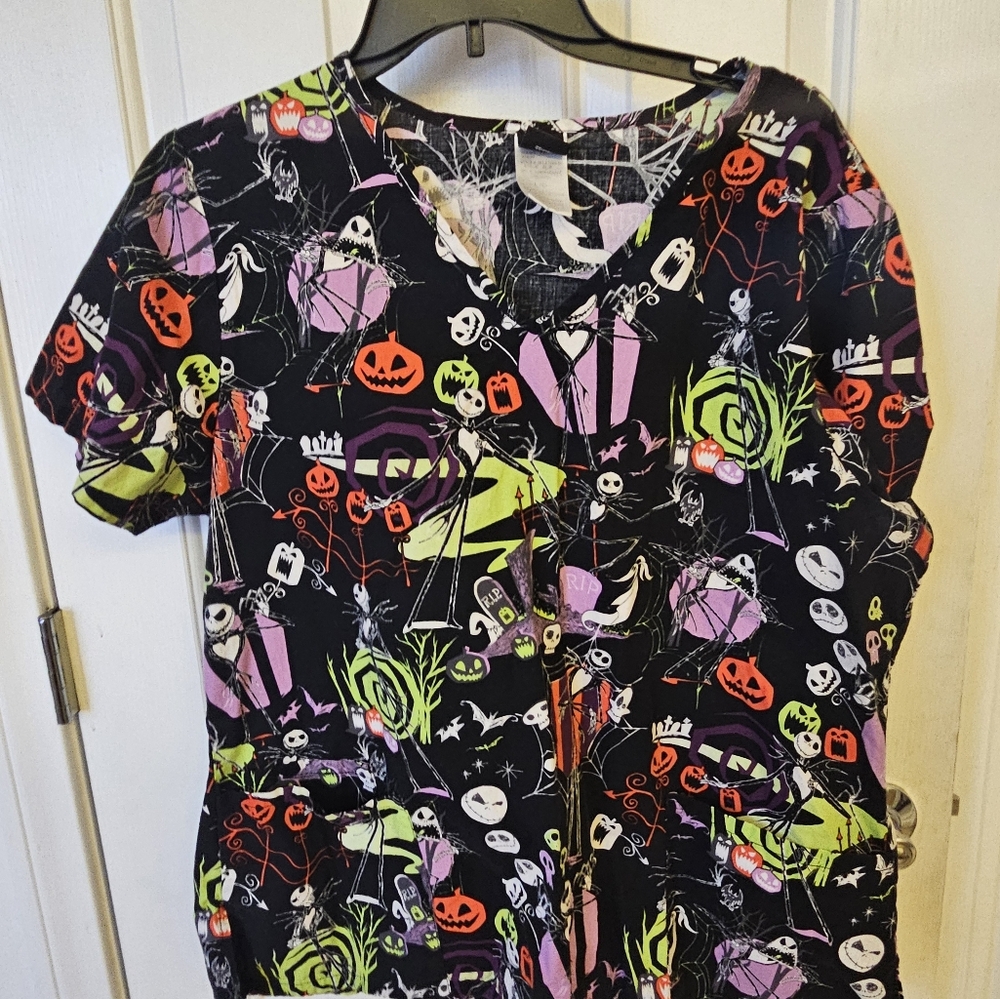 Nightmare before christmas scrub top large